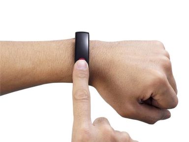 lg-lifeband-touch