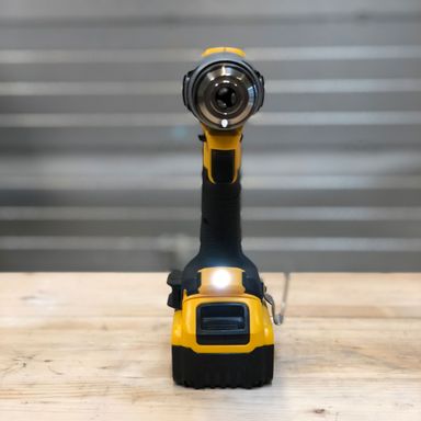 dewalt-combiboor-18-v-50-ah-accu