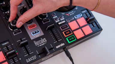 hercules-djcontrol-inpulse-200-mk2-dj-controller