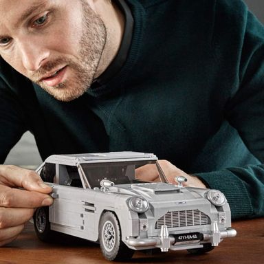lego-james-bond-aston-martin-db5