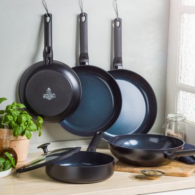 cc003600-001-bk-cookware-blue-label-induction-koekenpan-28cm-product-5