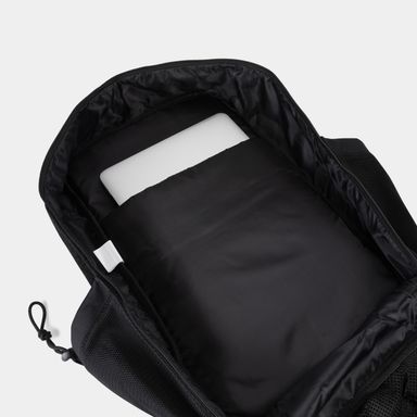 built-for-athletes-black-45l-hero-3-0-backpack-product-8