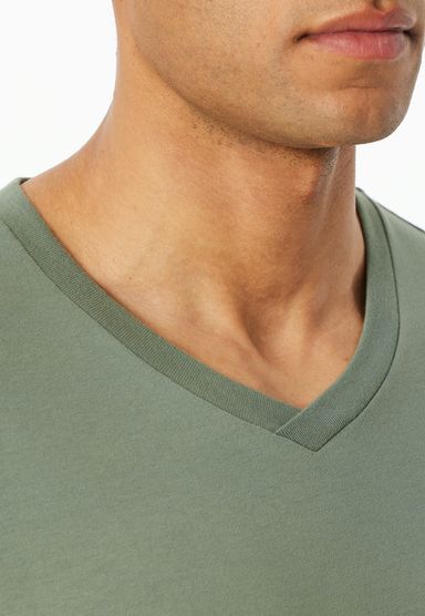 s-khaki-182181-701-048-t-shirt-v-neck-schiesser-product-4