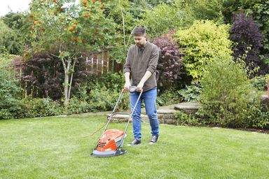 flymo-hover-vac-250-with-collecting-box-product-19