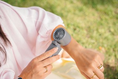 verbatim-cool-n-go-ice-touch-pro-draagbare-ventilator-grey-purple-32349-product-4