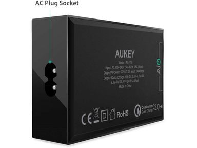 aukey-pa-t15-quick-charge-30