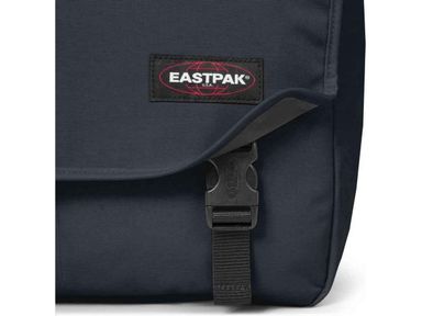 eastpak-delegate-15-laptoptasche-ek076