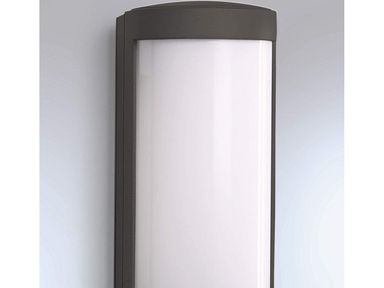 zewnetrzna-lampa-led-steinel-z-czujnikiem-l626