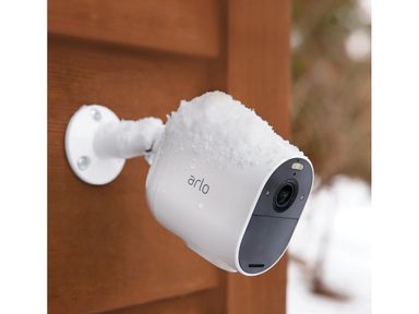 arlo-essential-spotlight-kamera