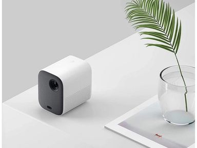 xiaomi-mi-smart-kompakter-projektor