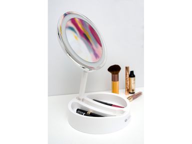 rio-mmfl-make-up-spiegel