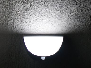 4x-dreamled-lampe-mit-bewegungsmelder