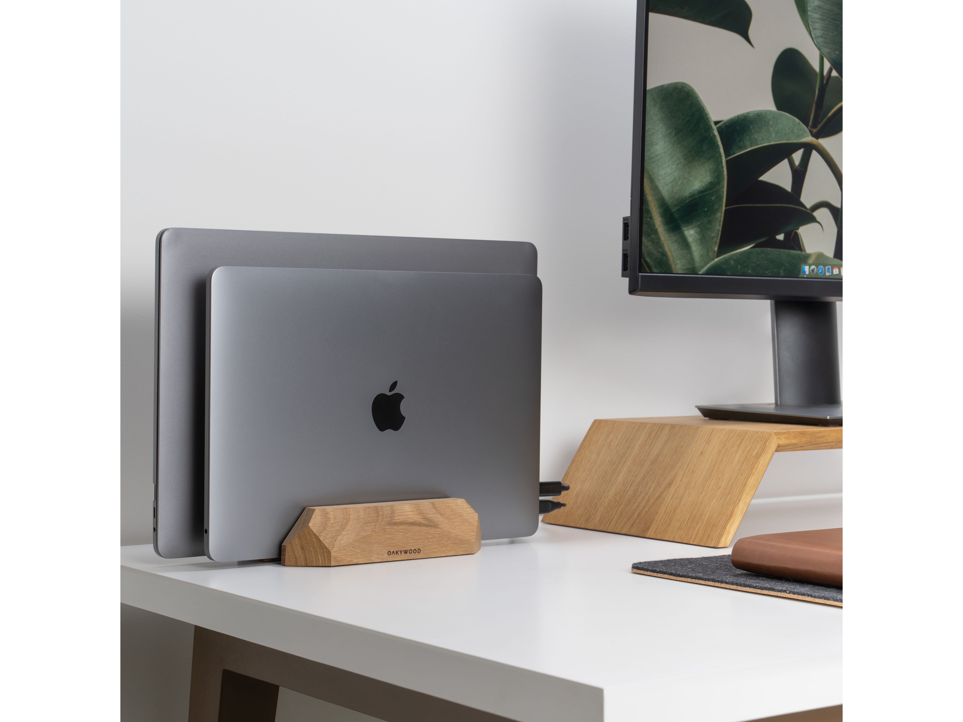 houten-laptophouder-enkel-of-dubbel