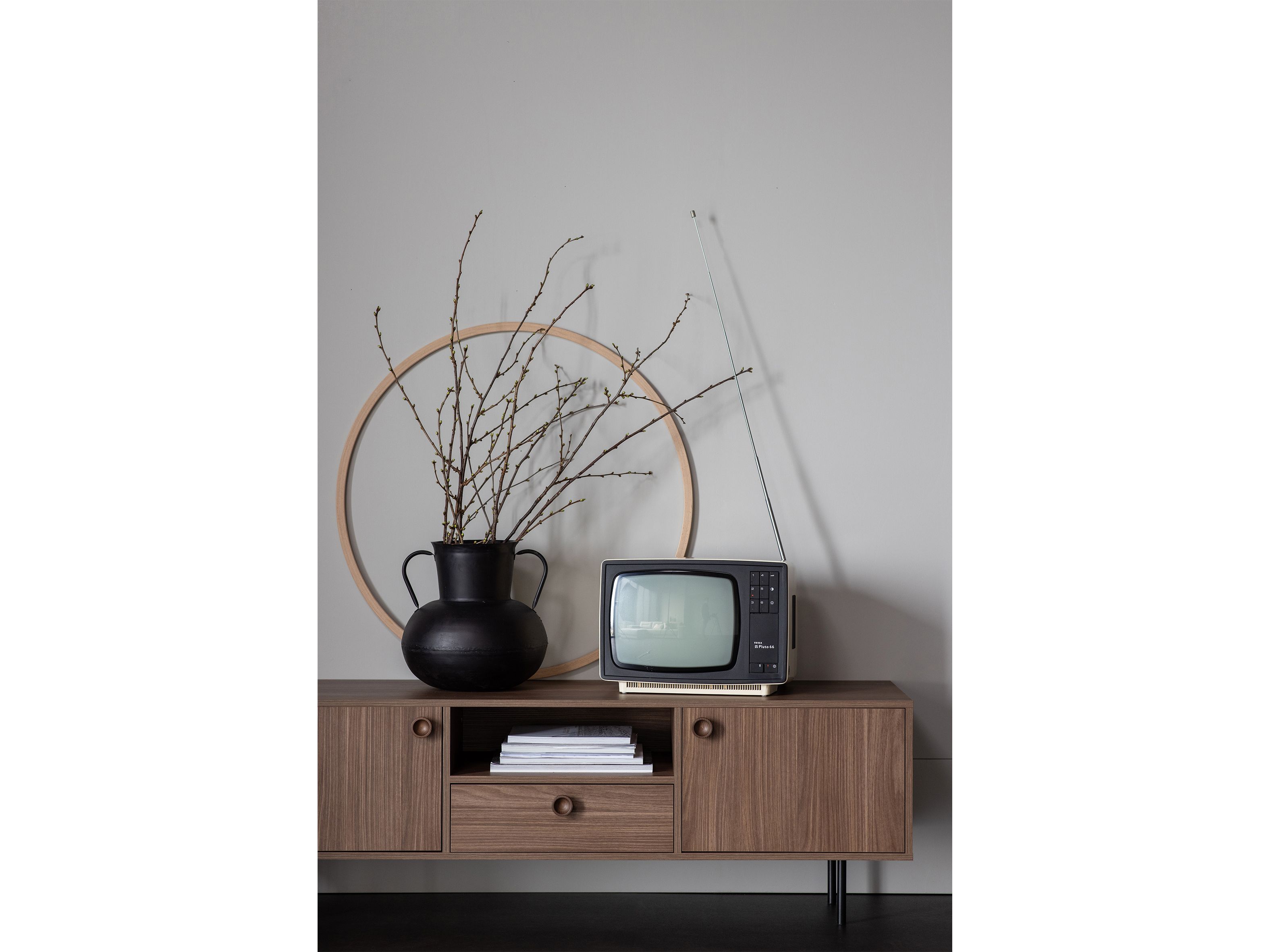 woood-prato-tv-meubel-walnoot-48-x-145-x-40-cm
