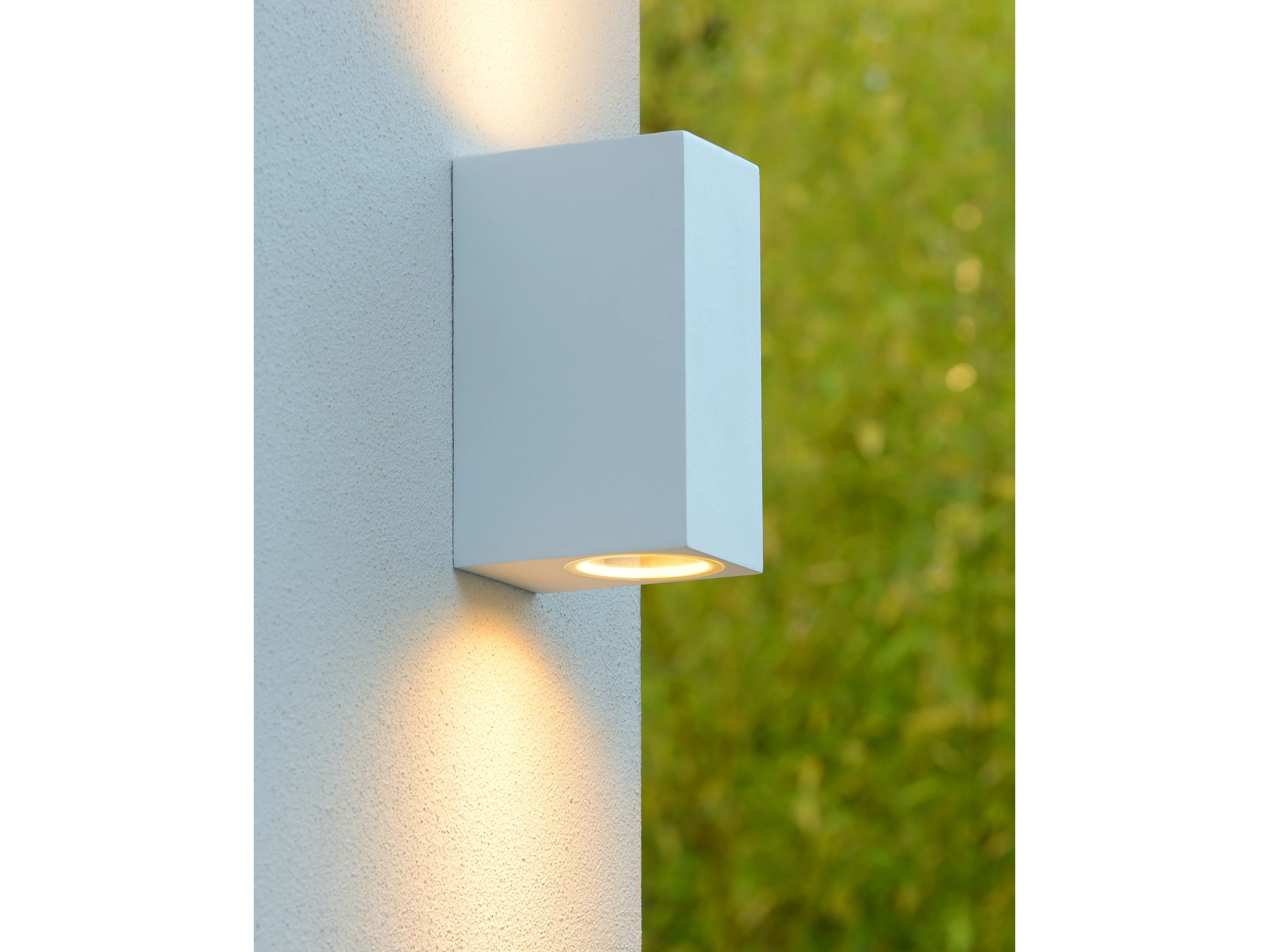 22860-10-31-lucide-zora-led-wandspot-wandlamp-binnen-buiten-led-dimb-gu10-2x5w-3000k-ip44-wit-product-1