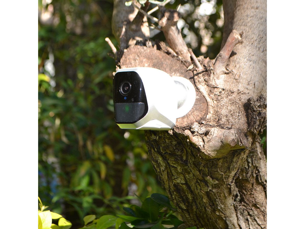 sicherheitskamera-in-outdoor