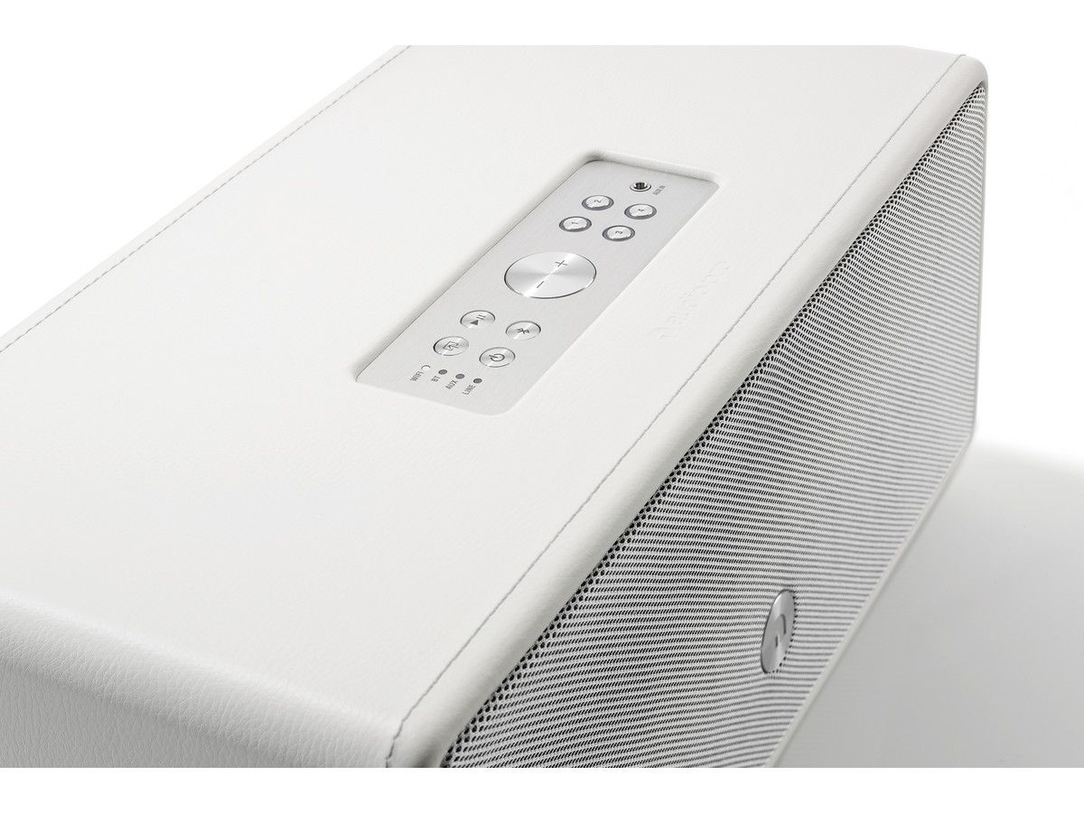 audio-pro-multiroom-speaker-d1-white