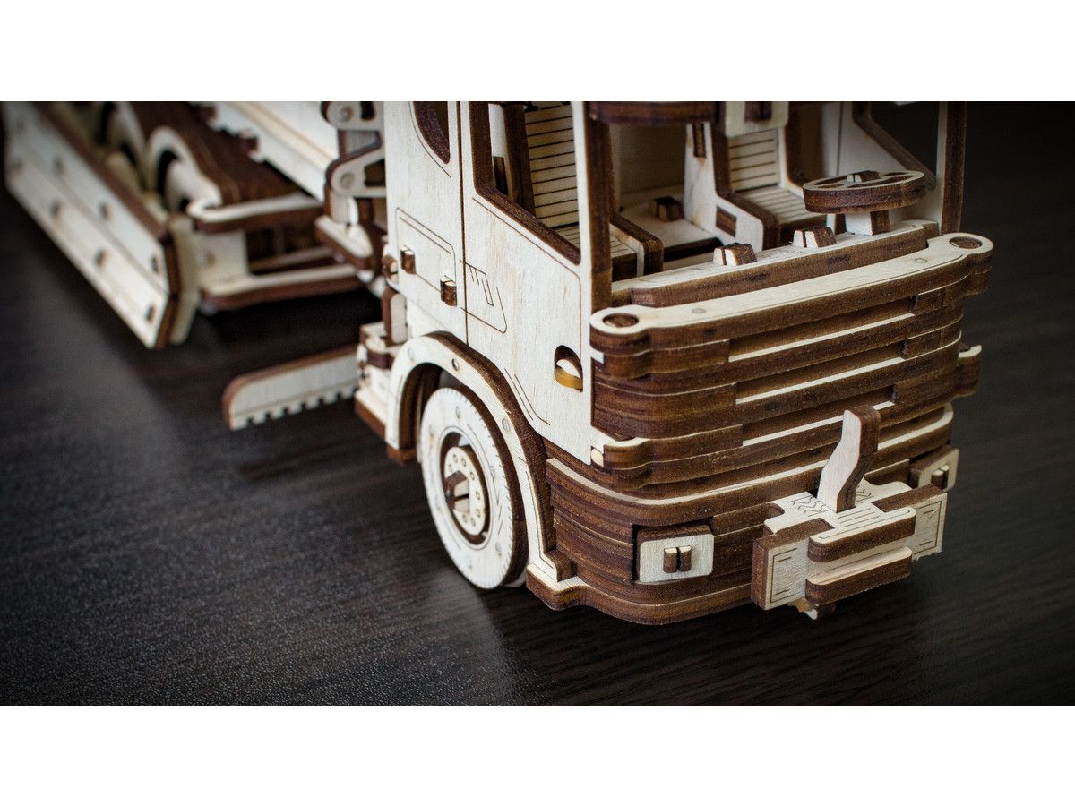 eco-wood-art-snow-truck-houten-modelbouw