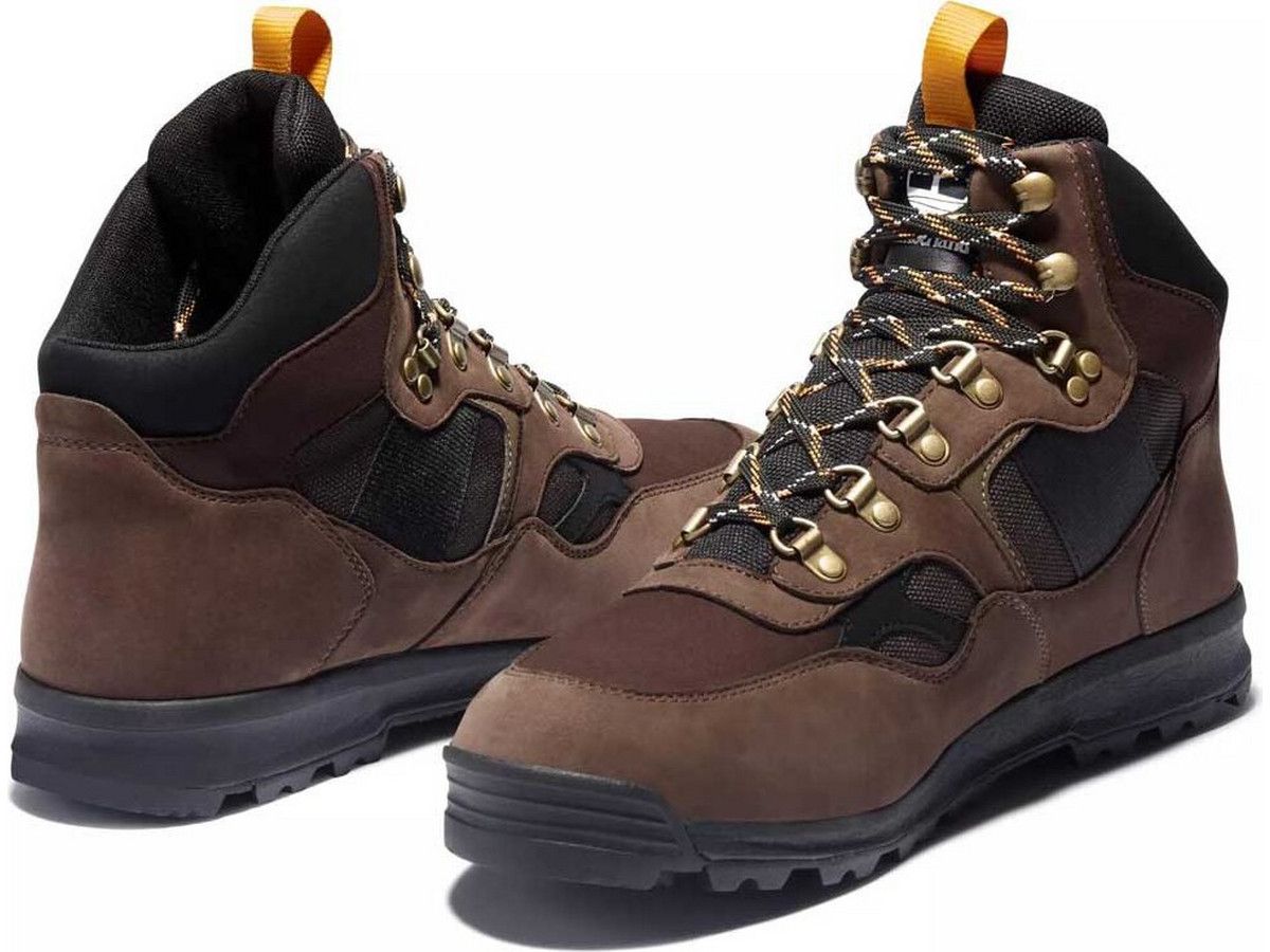 timberland-trumbull-hikers