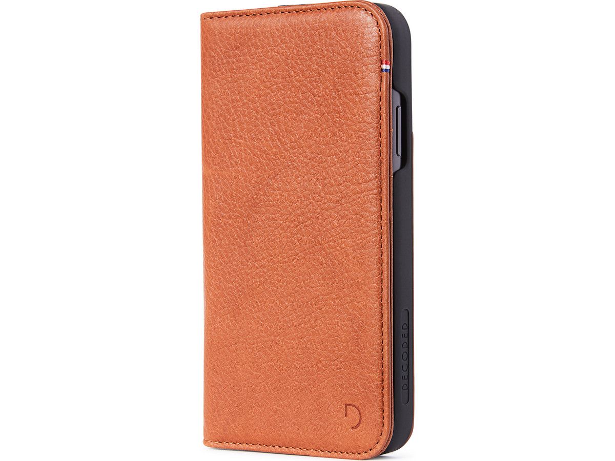 decoded-leather-wallet-iphone-11