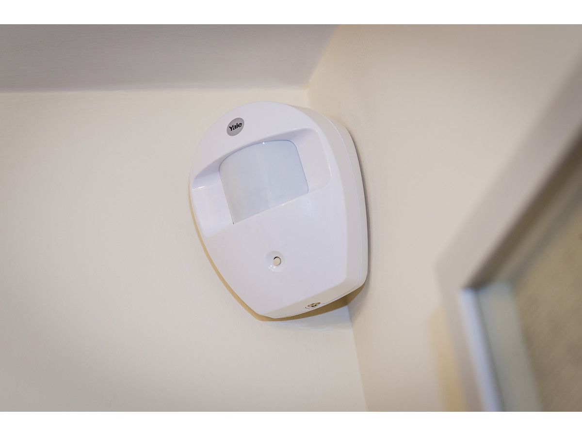 yale-sr3200i-smart-home-alarm-alarmsystem
