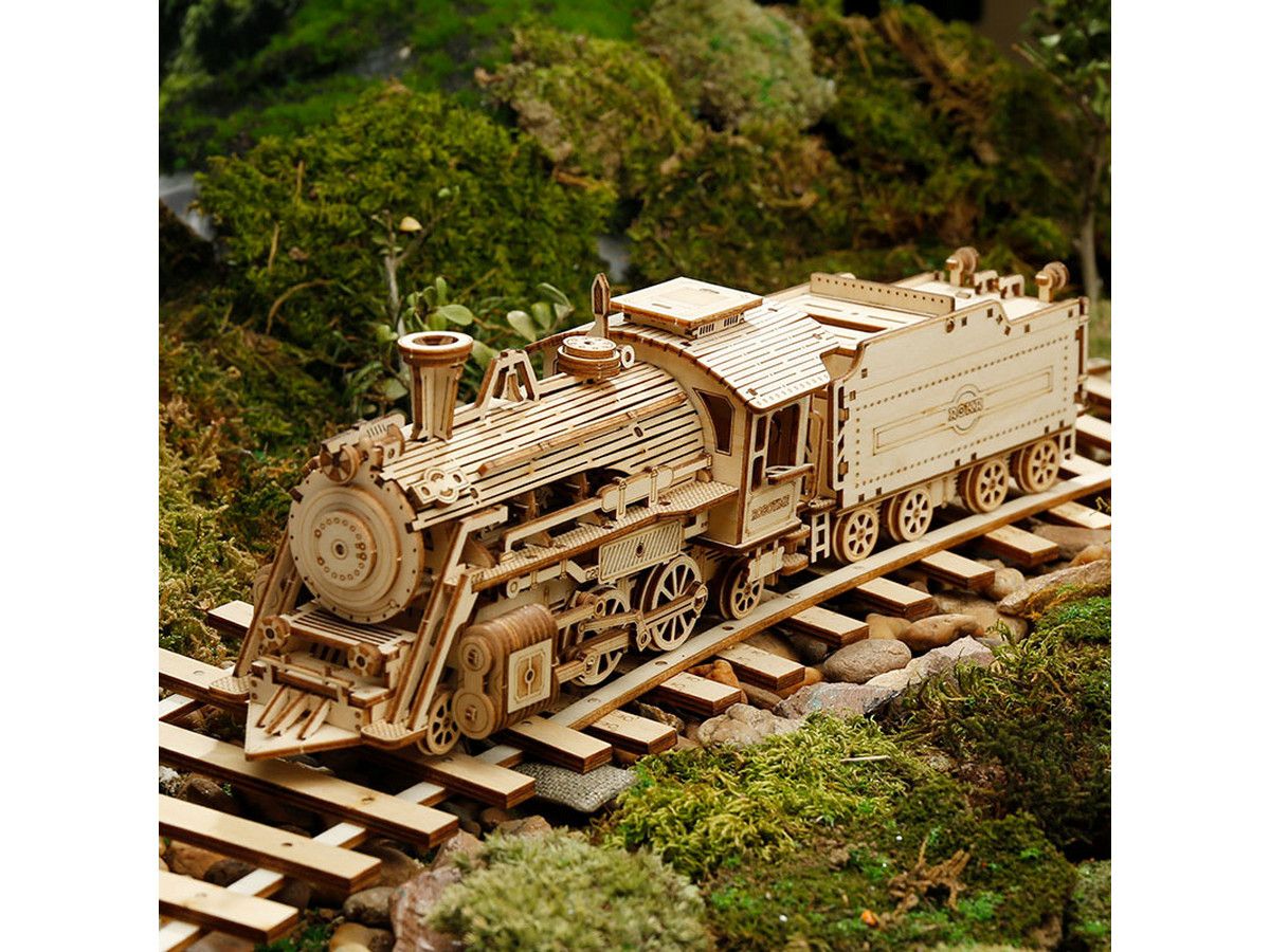 model-drewaniany-steam-express