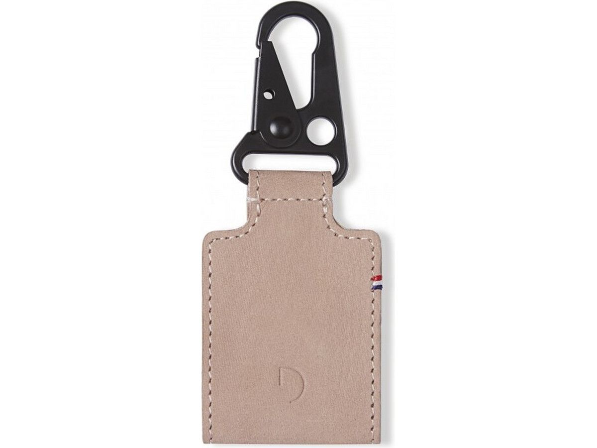 leather-travelling-tag-met-nfc-chip