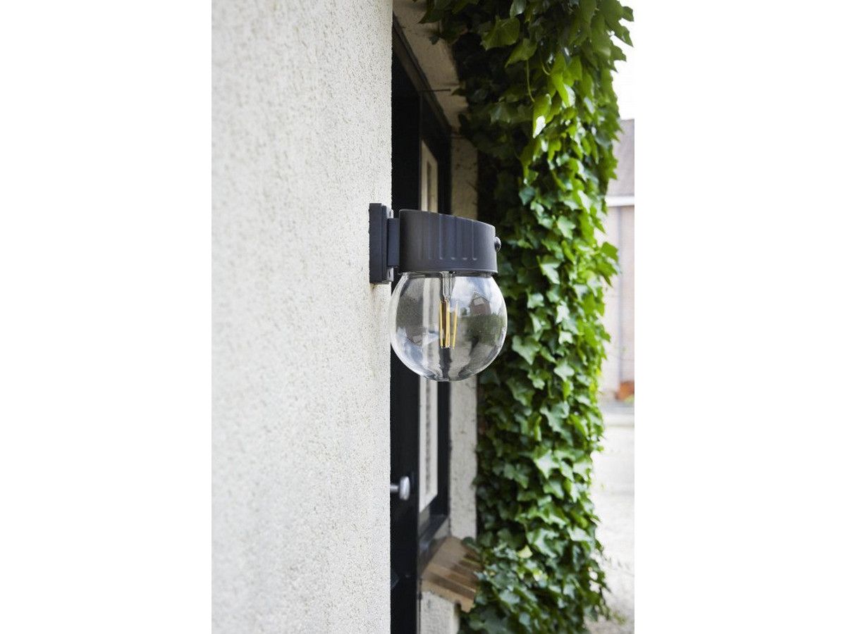 luxform-nice-intelligent-solar-wandlamp-300-lm