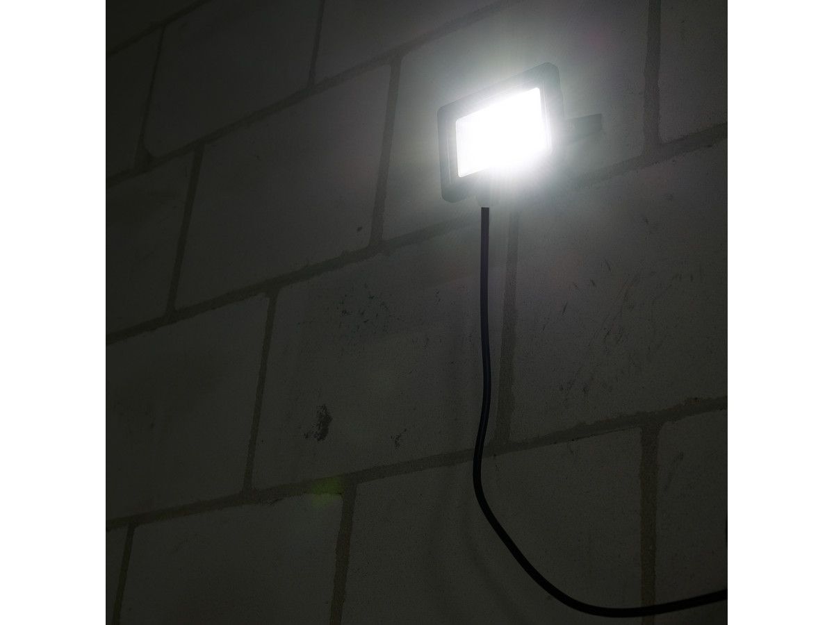 2x-leds-light-floodlight-20-w-ip65